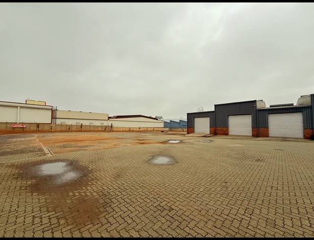 2,200M² WAREHOUSE TO LET IN WADEVILLE